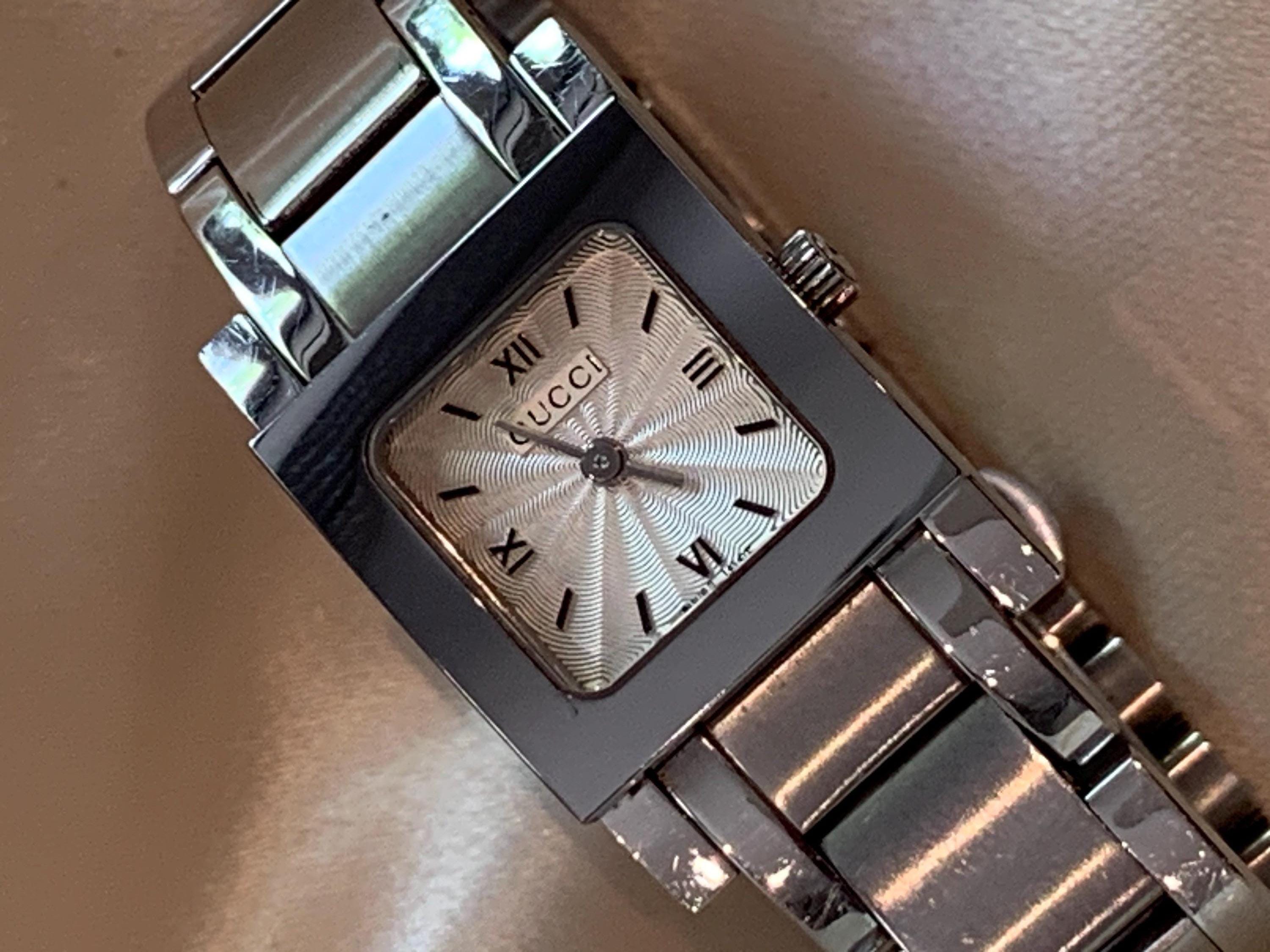 vintage Gucci watch Women 7900P Quartz Watch
