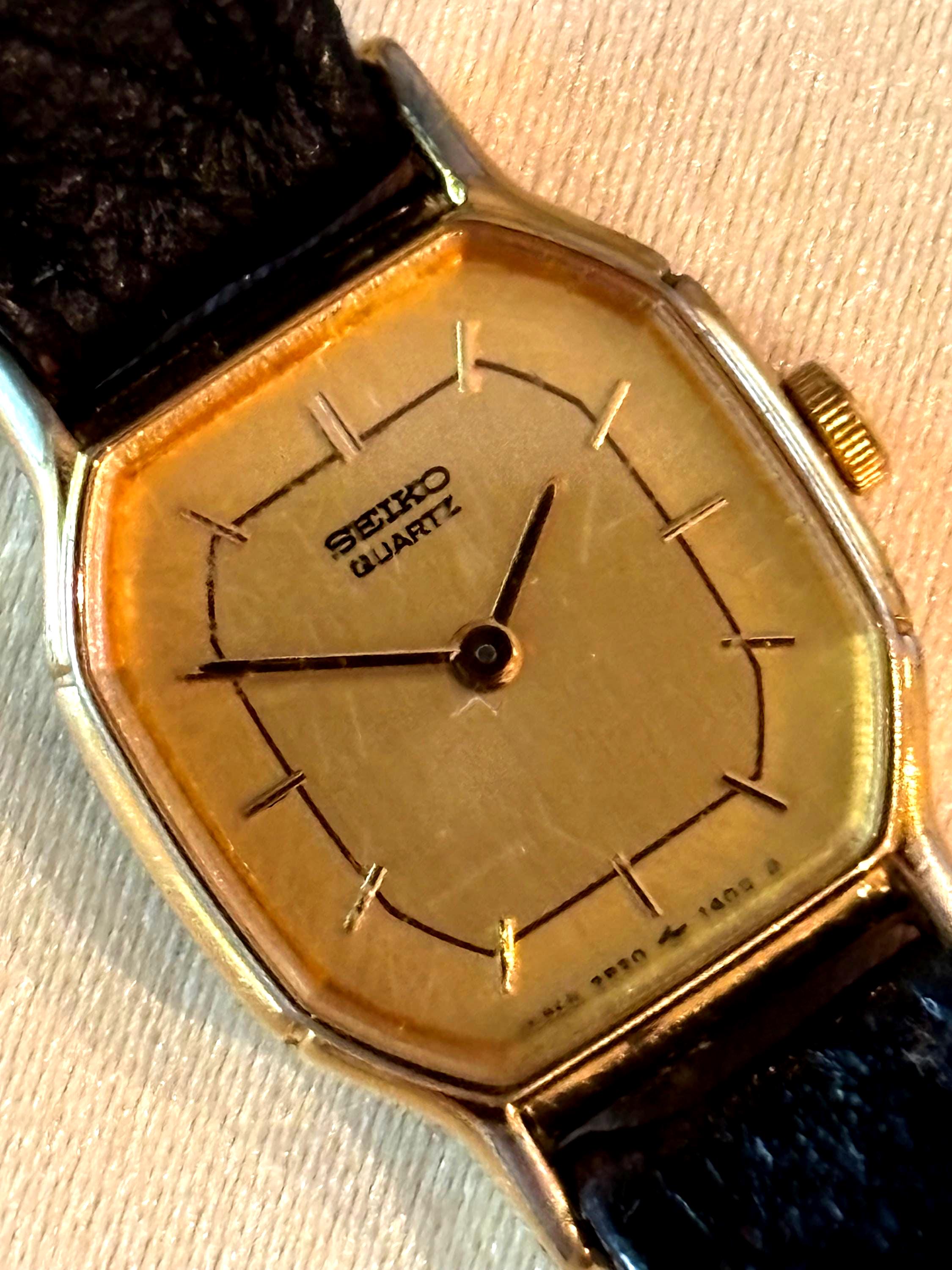 ヴィンテージ レディース セイコー クォーツ腕時計 – 2P20-5760