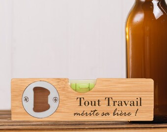 Personalized bottle opener with bamboo spirit level, gift idea for dad, grandpa, uncle, godfather. Gift to personalize / Engraving