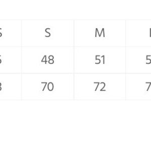 May include: A white chart with measurements for a t-shirt. The chart shows sizes XS to 3XL, with measurements for A (width) and B (length) in centimeters. The smallest size is XS, with A at 45 cm and B at 68 cm.
