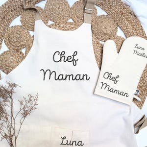 Personalized Apron + Oven Mitt for Mom - Mom Gift, Mother&#39;s Day, Mom Birthday Gift, Personalized Mom Oven Mitt