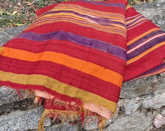 Kilim marroquino berbere vintage de lã, 4,57 m x 1,52 m, manta de arte têxtil, peça de colecionador, tecelagem com listras multicoloridas, radiante, têxtil indígena.