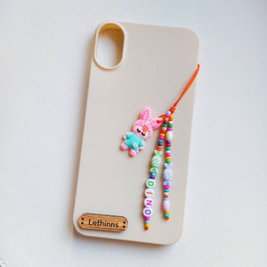 Kawaii Cartoon Phone Charm Nom personnalisé, bunte Perlen Anhänger mit Wunschtext, Cute Cartoon Figure Charm Customized Colorful Seed Beads image 1