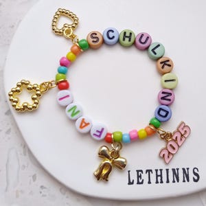 Charm Bracelet Schulkind Armband 2025 Kinderarmband Einschulung 2025 personalisiertes Armband Mädchen Jungen Schulanfang Kinderperlenarmband
