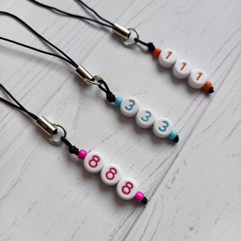 Angel Numbers Phone Charm, Custom Phone Strap Custom Name, Engel Zahlen Amulett mit Namen, personalisierbar Amulett, Lucky Numbers image 4