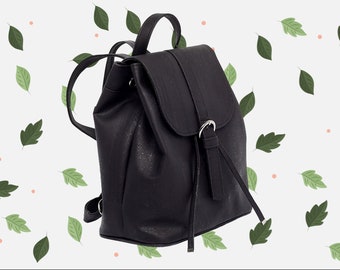 Cork backpack | Handmade vegan women backpack with folding top | eco-friendly