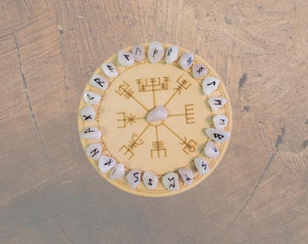 Lavendelkwartskristalrunen: Elder Futhark-set, waarzeggerijset