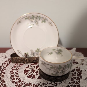 Vintage Demattise cup and saucer set in Mistletoe
