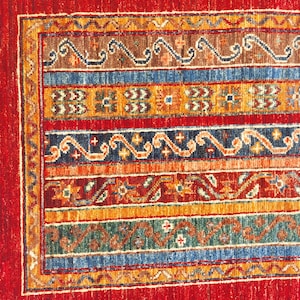 Handmade Afghan Chobi Rug: Natural Dye Wool Carpet (126x85 cm)