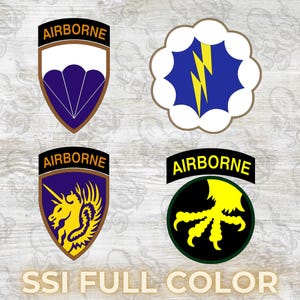 Peut inclure: Quatre écussons militaires avec le mot « AIRBORNE » en haut. Les écussons présentent un parachute, des éclairs, une licorne et une patte d'oiseau. Le texte « SSI FULL COLOR » est en bas.