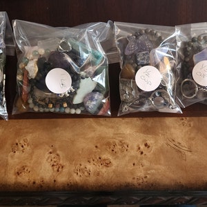 Crystal Confetti, Crystal Scoop, Scoop, Random Pick, Pick Your Size, Crystal Community, Crystal Life, Crystal Lovers, Metaphysical, Crystals