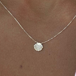 Sea Shell Diamond Necklace 14K Gold  - Surfer&#39;s Delight