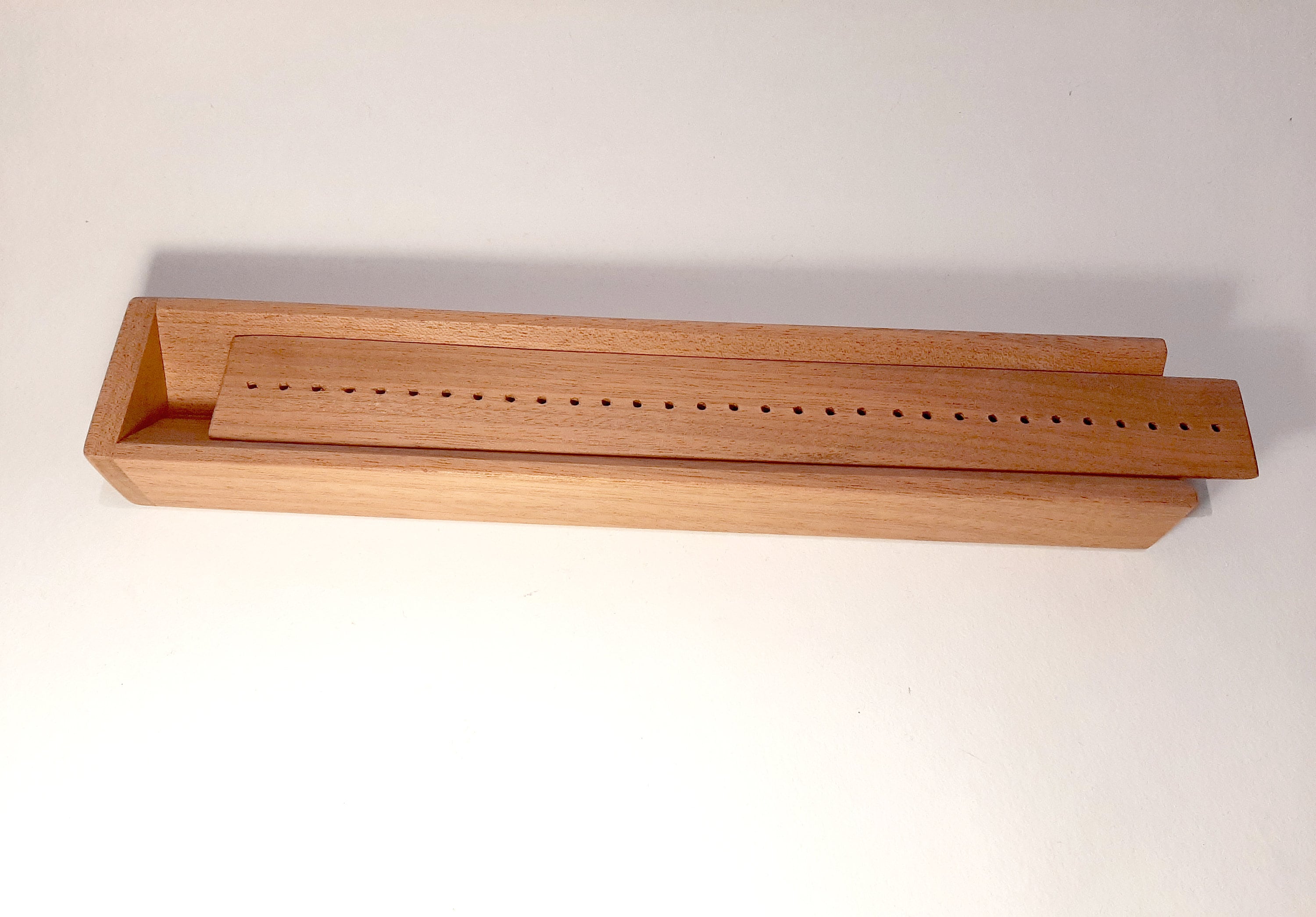 BENECREAT Berceau De Perforation En Bois Blanc Antique Avec Guide De Perçage, 249 X 67 X 65 Mm, Outil De Reliure Pour Livres à Utiliser Pour Faire Des Kits D'échantillons, Trou