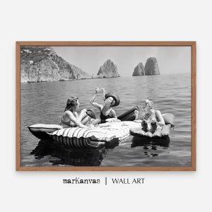 Picnic on the Lake, pasta girl print, Instant DOWNLOAD, Pasta Gift for Her, vintage photo gift, Capri Home Decor, spaghetti lover gift
