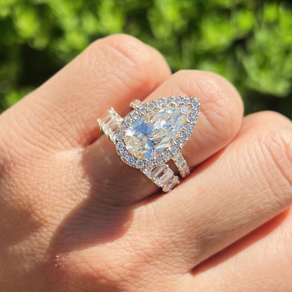 Bague en diamants moissanite taille poire carats Diamant halo