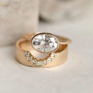 Curved Wide Cigar Diamond Band, Paired With 2.5CT Horizontal Oval Cut Moissanite Bezel Wedding Ring, Modern Bridal Ring Set, 10k Yellow Gold