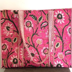 Handgemachte Baumwollrosa Blumenblock-Druck reversibel Einkaufstasche, Einkaufstasche, große gesteppte Einkaufstasche, Blumentasche, Markttasche, gelegentlich Geschenktasche