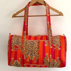 Orange Tiger Print Handgefertigte Baumwoll-Block Print Duffle Reisetasche Gym/Yoga Tasche, Gesteppte Tasche Für den täglichen Gebrauch/Geschenk für jemand Besonderen/Gelegentlich