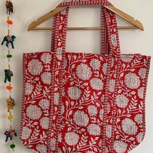 Sac à provisions réversible en coton rouge fait main, sac fourre-tout, grand sac à provisions, sac fourre-tout matelassé, grand sac à fleurs, sac Kantha