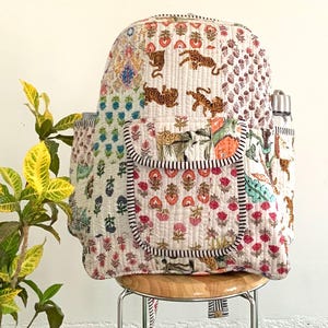 Sac à dos matelassé en coton fait main en patchwork blanc cassé, sac pour ordinateur portable, sac de voyage, sac à dos bohème indien, cartable, usage quotidien ou parfait pour cadeau