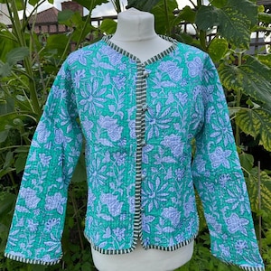 Green Floral 100% Cotton Handmade Reversible Quilted Short Jacket/Coat,Women Wear New Style Coat,Partywear OR Gift For Her