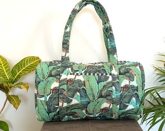 Bolsa de lona con estampado de bloques de algodón hecha a mano con estampado tropical verde, bolsa de viaje, bolsa de gimnasio o yoga, bolsa acolchada de uso diario o regalo para alguien especial