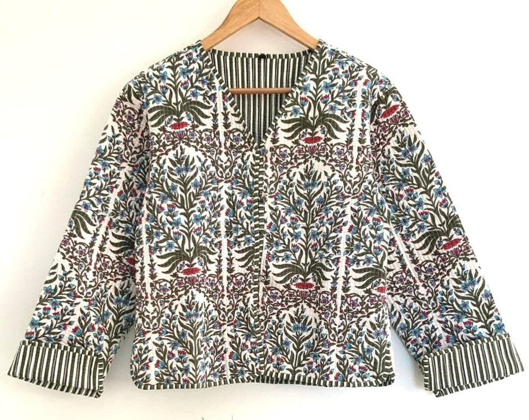 Winter Coat Smooth Cotton Quilted Jacket Thick Warm Bright Color Short Shiny Jacket