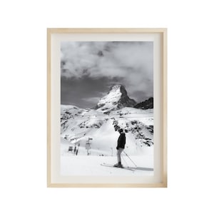 Alpine Reverie: Skier’s View of the Matterhorn – Black & White Swiss Alps Adventure Print