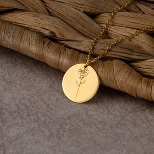 14K Gold Birth Flower Necklace, Valentine Gift Disc Necklace, Personalized Disc Necklace, Birthday Gift for Her, Custom Coin Necklace Gifts