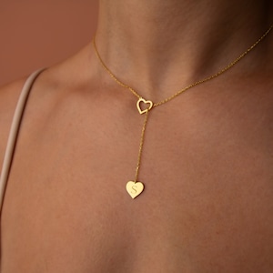 Colar inicial de ouro 14k em coração, pingente inicial de gota de coração personalizado, colar de letra Y personalizado, presentes de Natal para ela