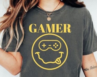 Smiley Face Gamer Shirt, Gamer Shirt, Video Game Shirt, Gaming T-Shirt, Game Lover Shirt, Gift For Gamer,Gamer Tshirt, Gamer Gift, Gamer Tee