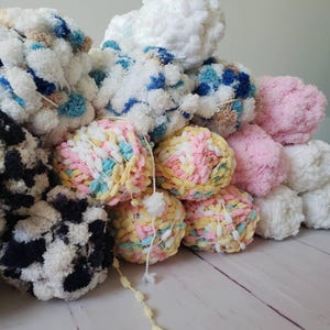 Red Heart Pomp-a-Doodle Yarn Skeins Super bulky, Night and Day, Avalance - blue, Love Bug white,  DUTY & TARIFF included in shipping