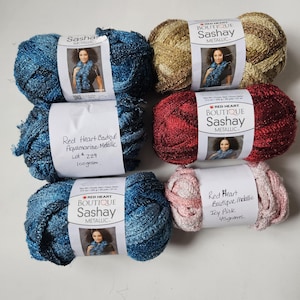 Laine métallique Sashay Red Heart Boutique, 100 gr. Malachite, améthyste, doré, aigue-marine, rubis, droits de douane et tarifs inclus dans l'expédition aux États-Unis