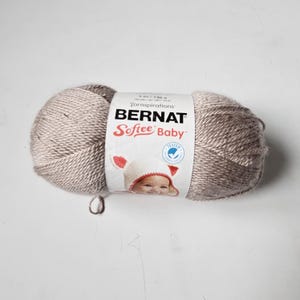 Bernat Softee Baby Acrylic Yarn, 6 Colors, worsted weight, little mouse, soft lush yarn, white, antique white and soft fern.DUTY FREE to USA