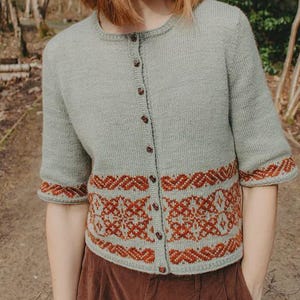 Stranded colourwork steeked cardigan knitting pattern | top down pullover | Fingering weight | PDF