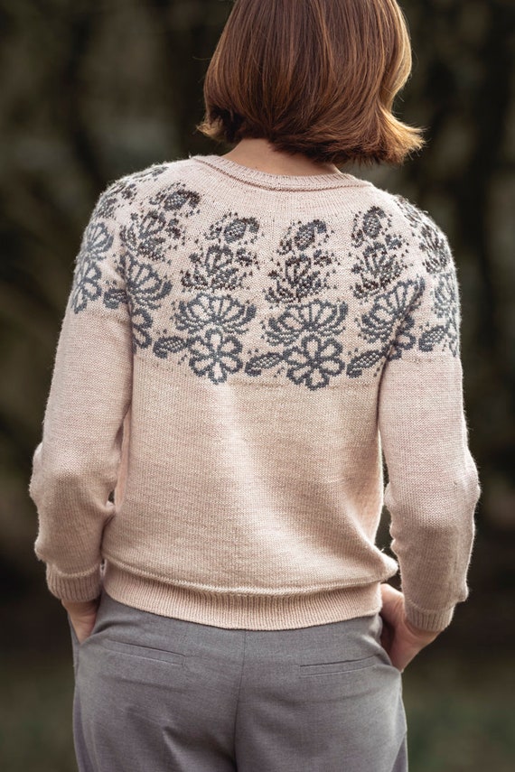 トップス [GROWN] KNITTED PULL OVER / FLOWER DRUM Floral Stranded Knitting Top Down Sweater Pattern | Knitting