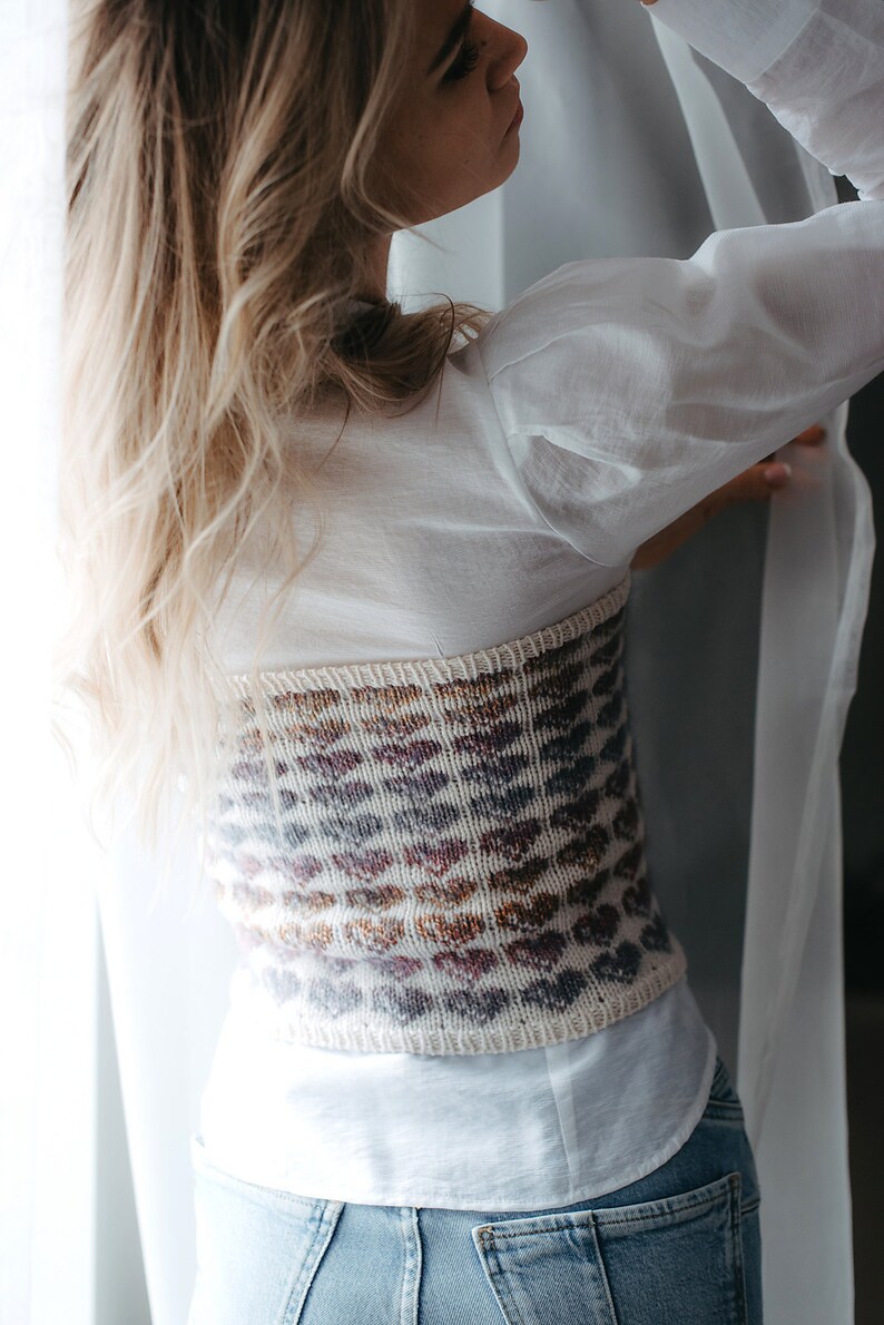 Love In The Round colorwork top knitting pattern Stranded knit crop top PDF image 2