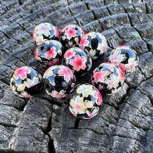 Japanska Tensha 10 mm pärlor med blommig transferlackering för smycken, armband, halsband, örhängen, tillverkning av körsbärsblommor på svart pärla