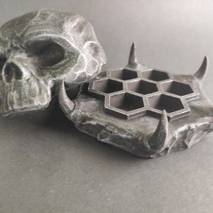 Caja de dados con forma de calavera - Impresión 3D .STL - Caja de nigromante, regalo de Halloween - Archivo Producto digital