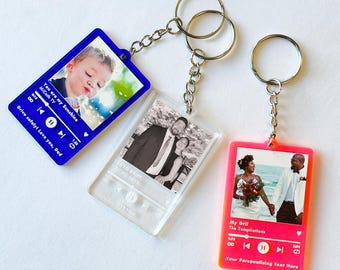 Personalized Photo Song Keychain: Custom Music Album Keyring