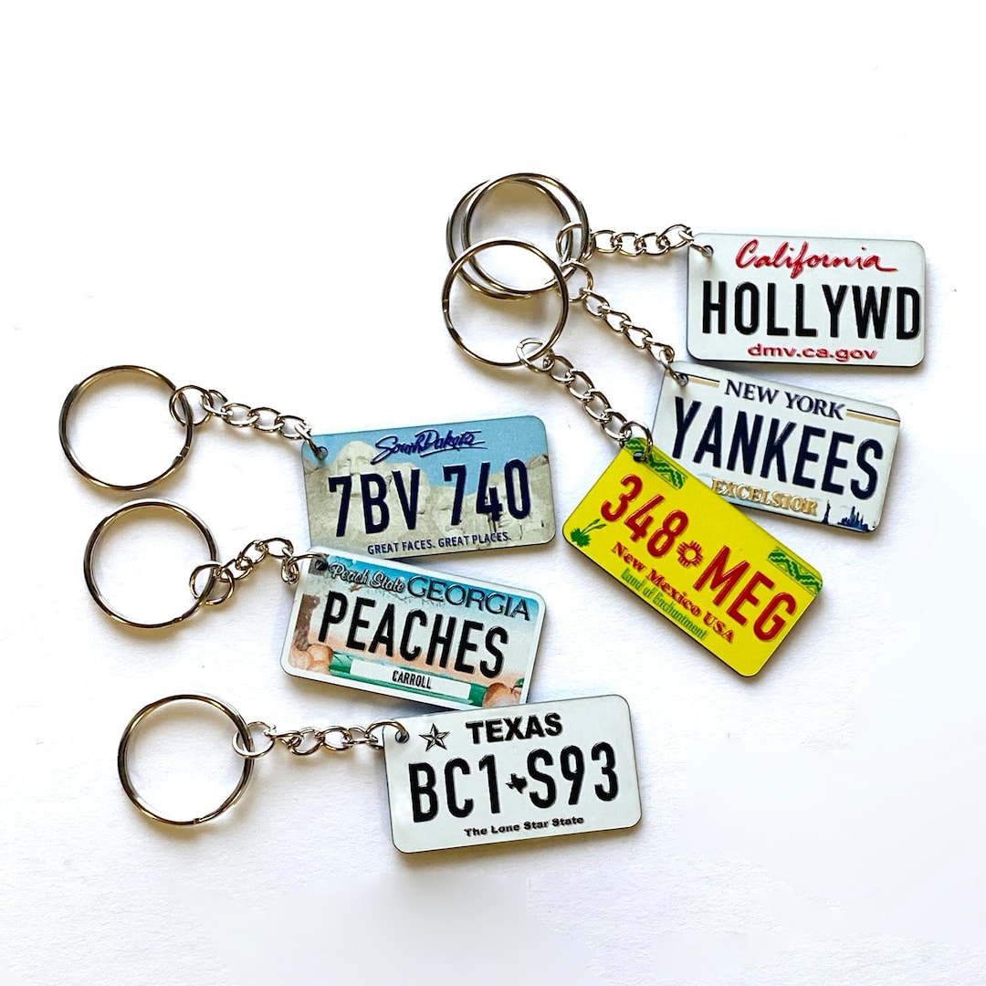 Personalized USA License Plate Keychain: Travel Souvenir Gift - Etsy