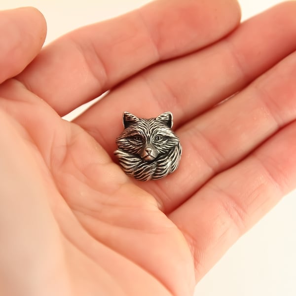 Pewter Pin Cunning Fox Handmade Brooch Fox and Tail Relief Badge Fox Jewelry WiLiJe