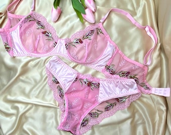 Pink Lace Bra and Panty Set, Floral Embroidery, Handmade Lingerie, Crossdressers  Sissy lingerie sets