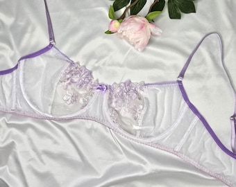 Sissy Bra: Flat polka-dot bra with lace for Crossdressers