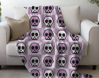 Checkered Skull Retro Halloween Blanket Cute Spooky Season Decor Halloween Lover Gifts Throw Blanket Gift Retro Halloween Plush Velveteen