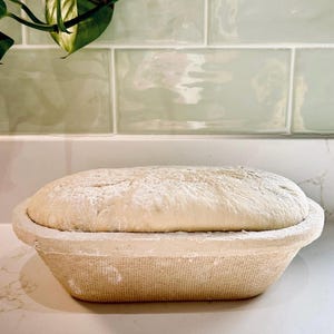 Banneton / Brotform de pulpa de madera hecho a mano: ¡la mejor cesta para fermentar pan! Batard ovalado de masa madre de 500 g