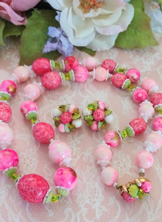 Vintage Coro Pink Strand Sugar Beaded Necklace Clu