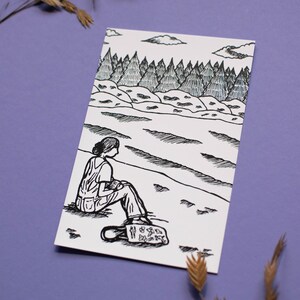 Summer Strike inspiriertes Design Postkarte | kdrama schwarz-weiß Zeichnung | Tuschemalerei | Mädchen am Strand