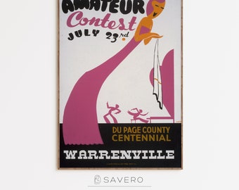 Könnte beinhalten: Ein Vintage-Plakat, das einen Amateurwettbewerb am 23. Juli bewirbt. Das Plakat zeigt ein rosafarbenes und weißes Design mit einer Frau in einem rosafarbenen Kleid und einer Schwarzweißillustration von Tänzern. Der Text lautet "Amateur Contest July 23rd Du Page County Centennial Warrenville".