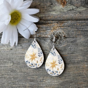 Casabella Floral Earrings Print Tear Drop Wood Dangle Earrings Hypoallergenic Jewelry